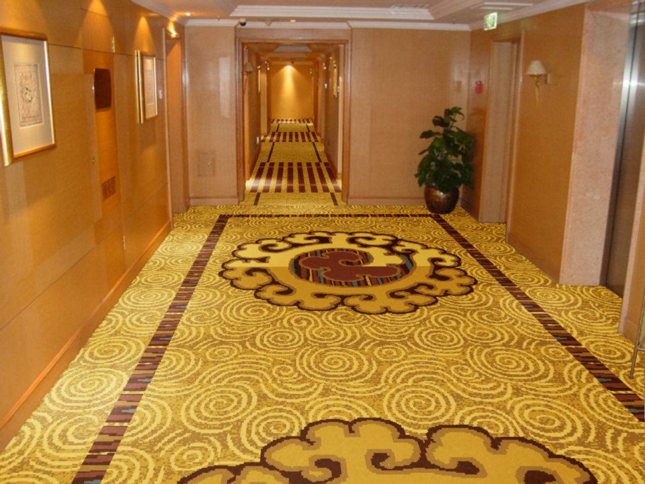 宾馆地毯清洗.jpg
